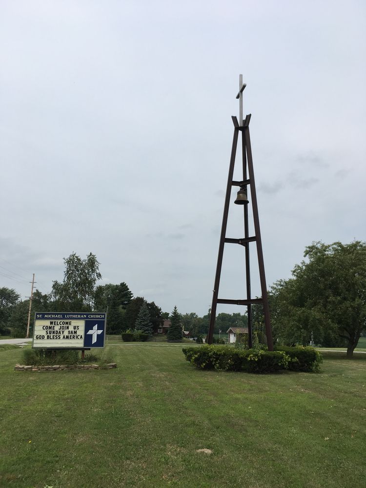 805 S County Line Rd, Hebron, IN 46341
